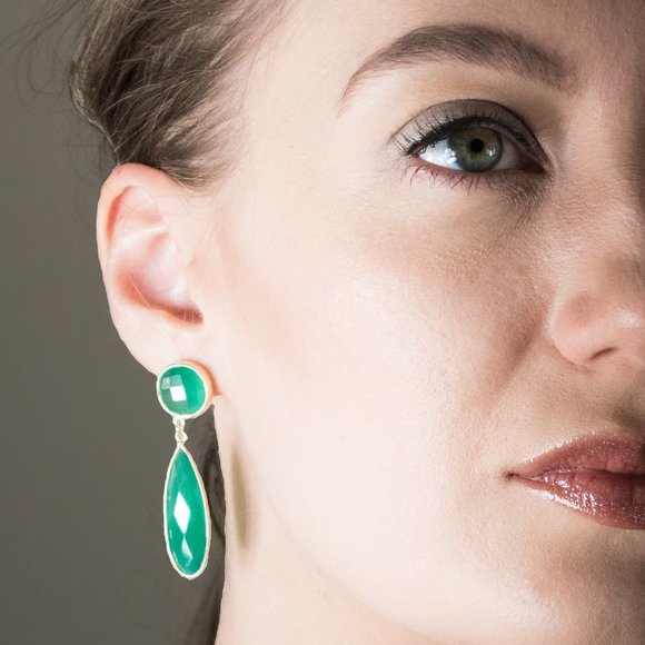 Green Agate in Silver/Yellow Gold Plated Earrings - Picture 5 of 9